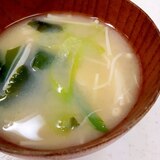 ヘルシー味噌汁(^^)エノキ＋長ネギ＋乾燥ワカメ♪